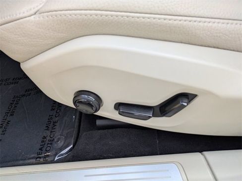 Used 2018 Volvo S90 T5 Momentum w/ Convenience Package image 19