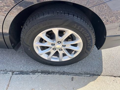 Used 2019 Chevrolet Equinox LS w/ LS Convenience Package FWD image 14