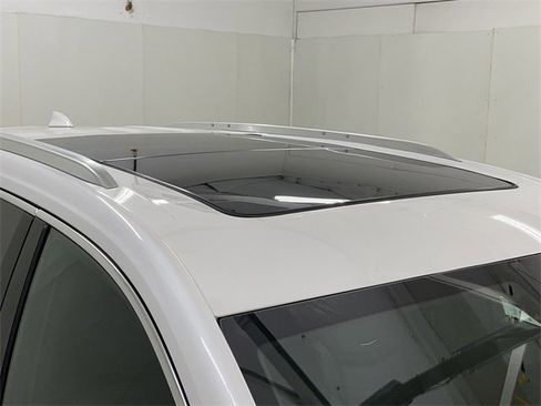 Certified 2025 Cadillac XT6 Premium Luxury w/ Platinum Package image 19