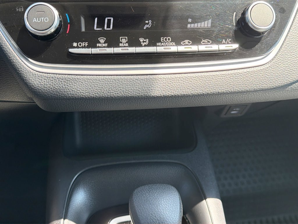 Used 2024 Toyota Corolla LE FWD image 26