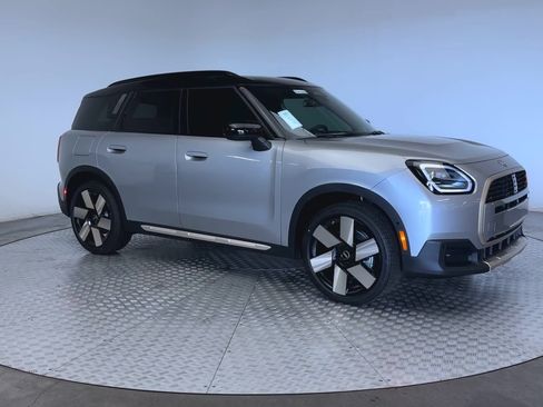 Used 2025 MINI Cooper Countryman S AWD/4WD image 2