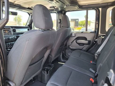 Used 2022 Jeep Wrangler Unlimited Sport AWD/4WD image 15