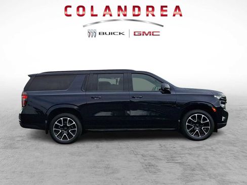 Used 2024 Chevrolet Suburban RST w/ Luxury Package AWD/4WD image 6
