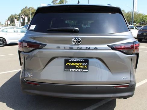 Certified 2026 Toyota Sienna XLE FWD image 13