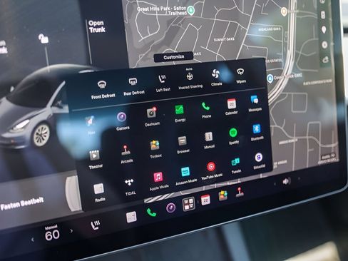 Used 2021 Tesla Model 3 Standard Range Plus RWD image 16