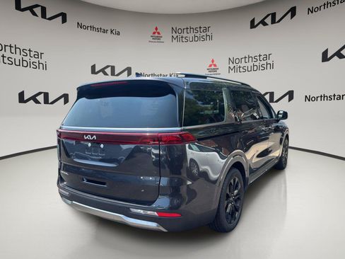 Used 2024 Kia Carnival SX FWD image 6