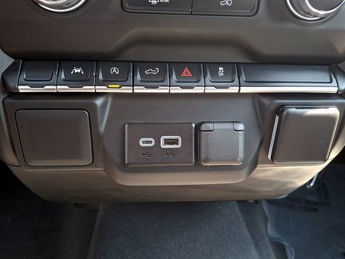 Certified 2024 Chevrolet Silverado 1500 Custom AWD/4WD image 23
