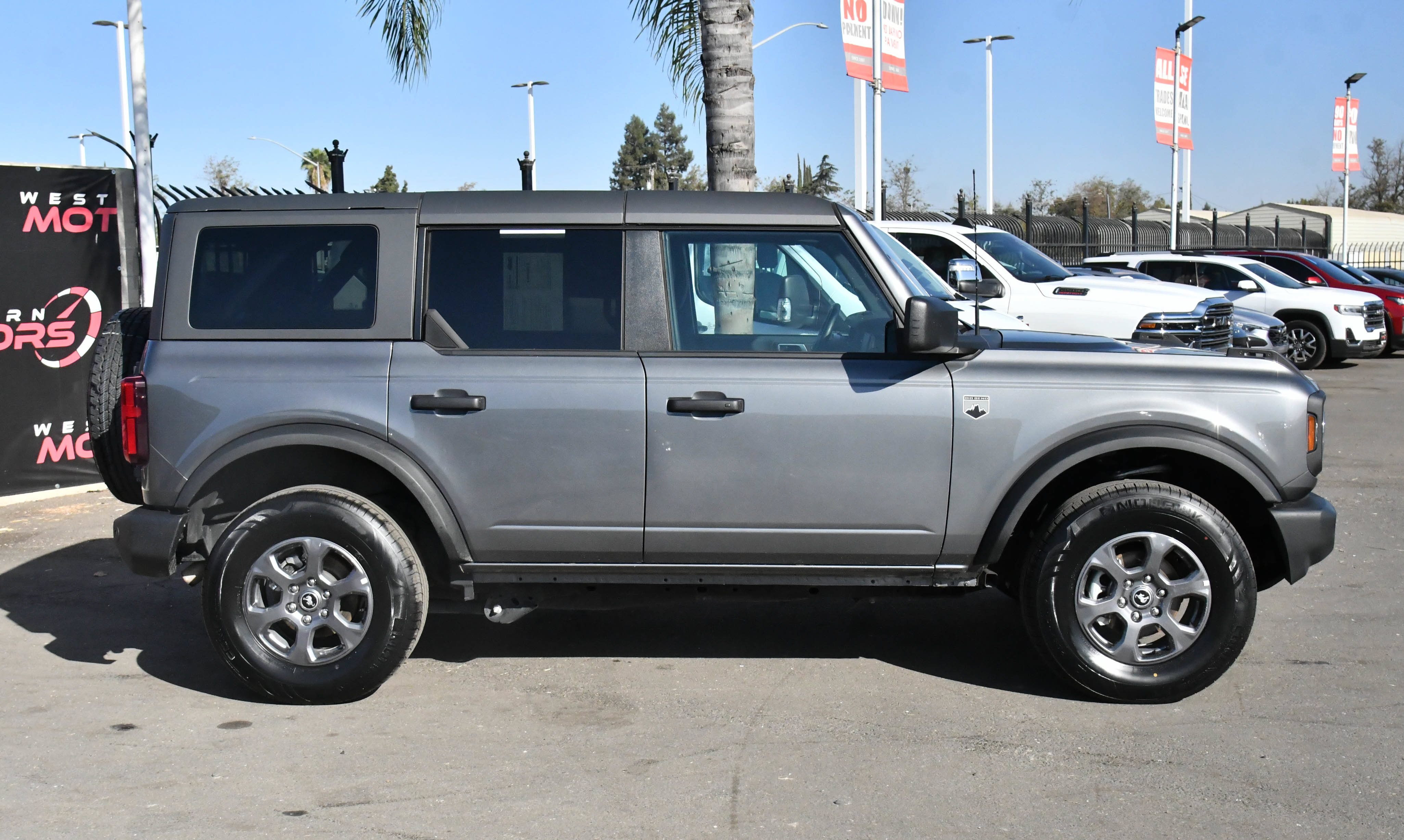 Used 2025 Ford Bronco Big Bend AWD/4WD image 9