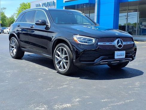 Used 2021 Mercedes-Benz GLC 300 4MATIC w/ AMG Line image 2