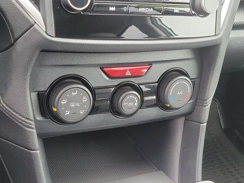 Used 2019 Subaru Crosstrek 2.0i Premium AWD/4WD image 26