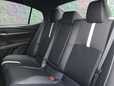Used 2025 Toyota Camry SE FWD image 29