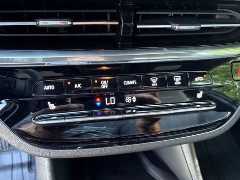 New 2026 Buick Envista Avenir FWD image 22