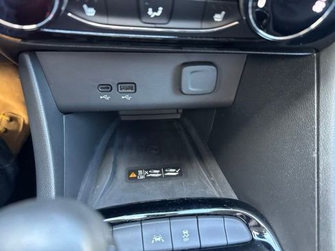 Used 2025 Buick Encore GX Sport Touring w/ Advanced Technology Package FWD image 40