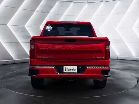 Certified 2024 Chevrolet Silverado 1500 Custom RWD image 4