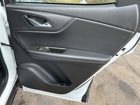 Used 2020 Chevrolet Blazer LT image 38
