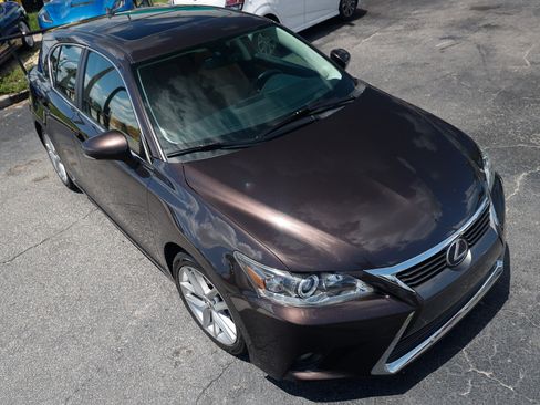 Used 2016 Lexus CT 200h w/ Navigation Package FWD image 19