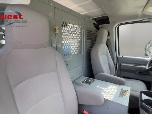 Used 2013 Ford E-250 and Econoline 250 RWD image 17