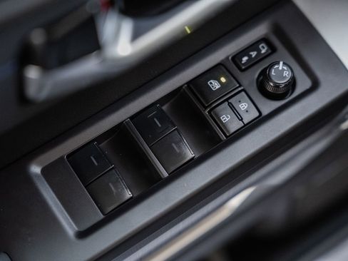 Used 2023 Toyota Tundra Platinum image 46