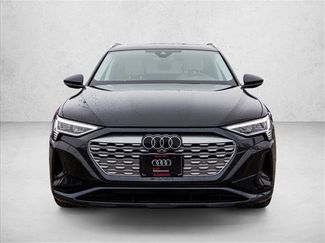 Used 2024 Audi Q8 e-tron Premium Plus w/ Premium Plus Package video 2