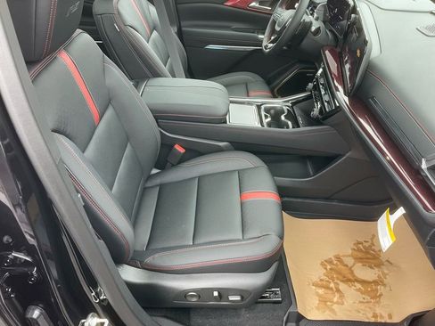 New 2026 Chevrolet Traverse RS w/ LPO, Floor Liner Package image 23