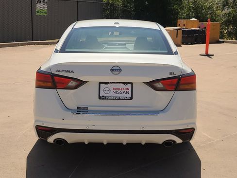 Certified 2023 Nissan Altima 2.5 SL FWD image 3