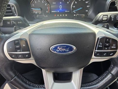 Used 2020 Ford Explorer XLT w/ Equipment Group 202A AWD/4WD image 15