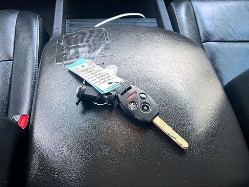 Used 2013 Honda Pilot Touring image 14