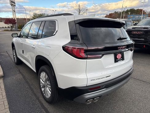 New 2026 GMC Acadia Elevation image 6