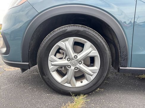 Used 2025 Honda HR-V LX image 9