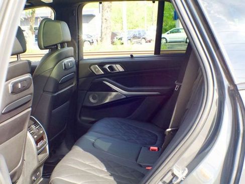 Used 2024 BMW X5 M60i image 50