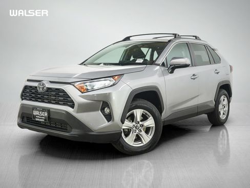 Used 2021 Toyota RAV4 XLE w/ Convenience Package AWD/4WD image 1