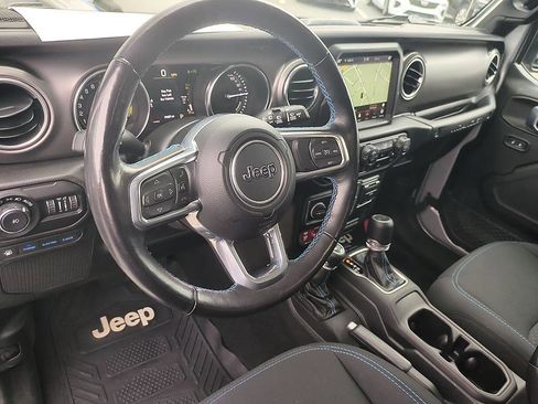 Used 2022 Jeep Wrangler Unlimited Rubicon 4xe w/ Steel Bumper Group AWD/4WD image 15