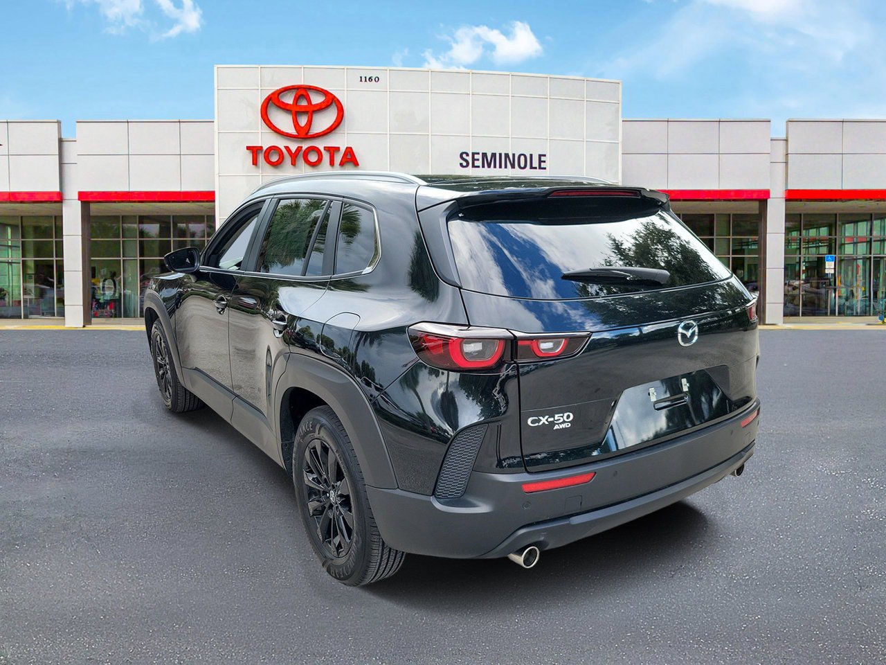 Used 2026 MAZDA CX-50 AWD 2.5 S w/ Preferred Pkg image 4