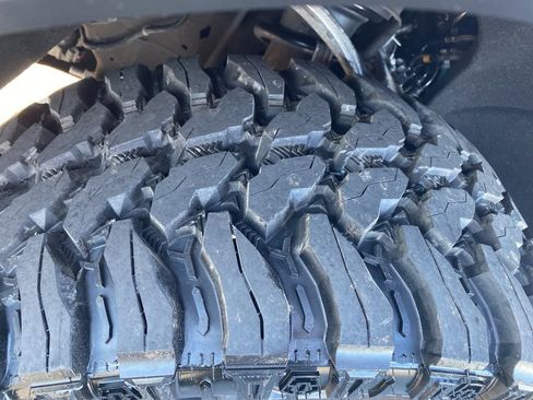 Used 2021 GMC Sierra 1500 Elevation AWD/4WD image 38