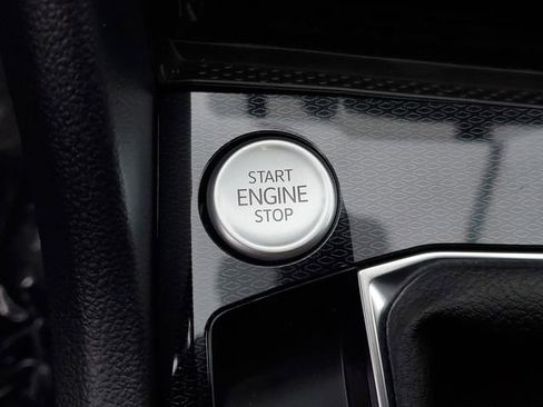 New 2026 Volkswagen Taos SEL image 27