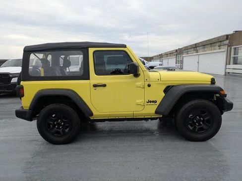 Used 2023 Jeep Wrangler Sport AWD/4WD image 2