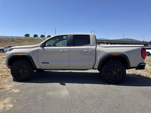 New 2026 GMC Canyon Elevation w/ LPO, Black Badging Package RWD image 5