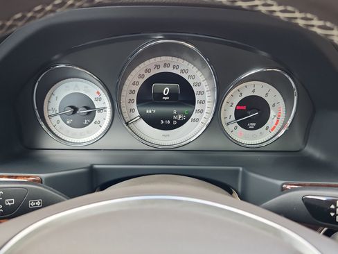 Used 2015 Mercedes-Benz GLK 350 4MATIC image 10