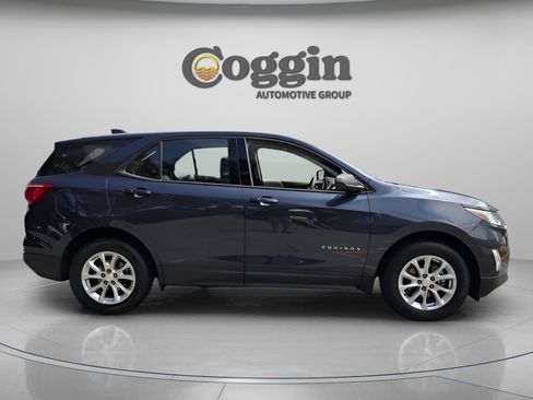 Used 2018 Chevrolet Equinox LS FWD image 6