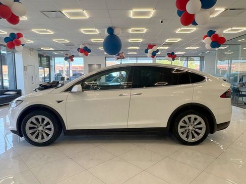 Used 2019 Tesla Model X AWD/4WD image 4