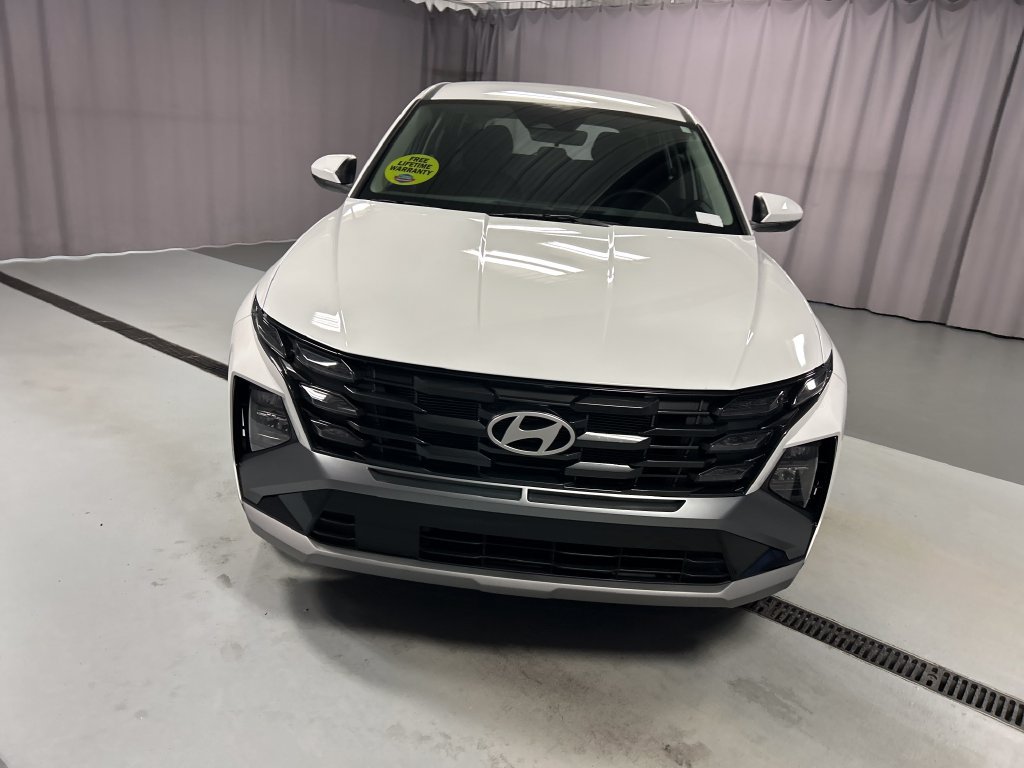 Used 2026 Hyundai Tucson SE AWD/4WD image 2