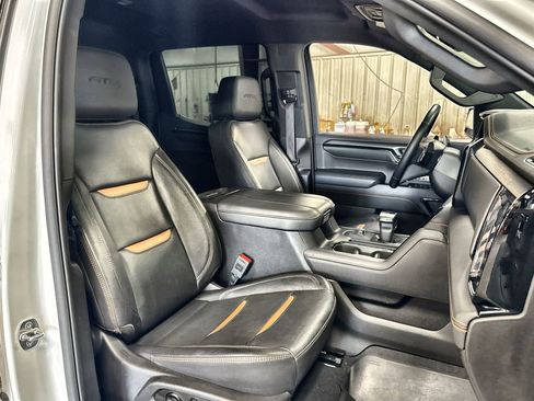 Used 2023 GMC Sierra 1500 AT4 w/ AT4 Premium Package image 30