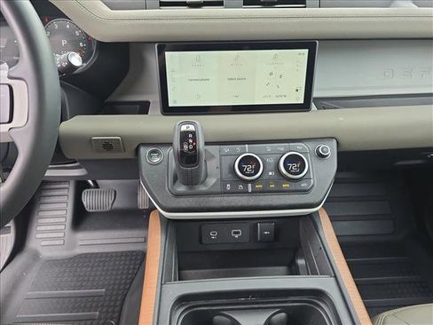 Certified 2023 Land Rover Defender 110 S AWD/4WD image 20