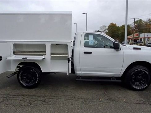 Used 2025 RAM 3500 Tradesman image 9