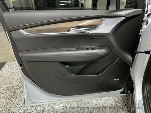 Used 2024 Cadillac XT6 Sport w/ LPO, ONYX Package image 15