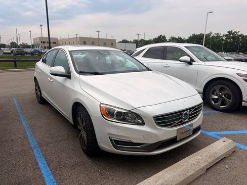 Used 2017 Volvo S60 T5 Inscription Platinum w/ Climate Package AWD/4WD image 9