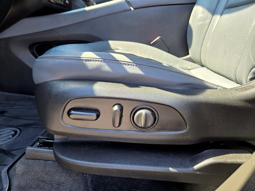 Used 2021 Buick Enclave Essence FWD image 10