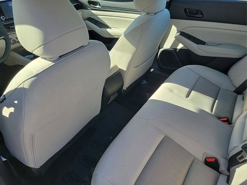 New 2025 Nissan Altima 2.5 SV image 11