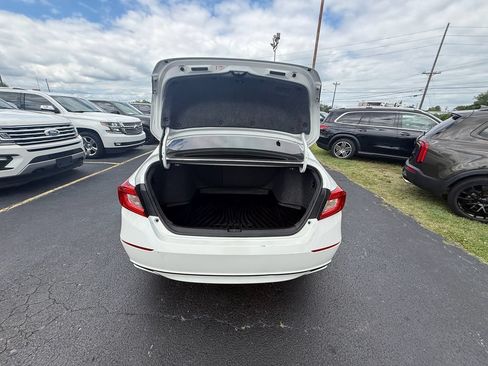 Used 2018 Honda Accord EX-L image 5