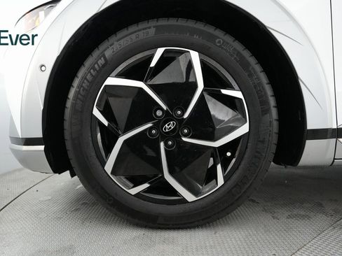 Used 2024 Hyundai Ioniq 5 Limited image 20